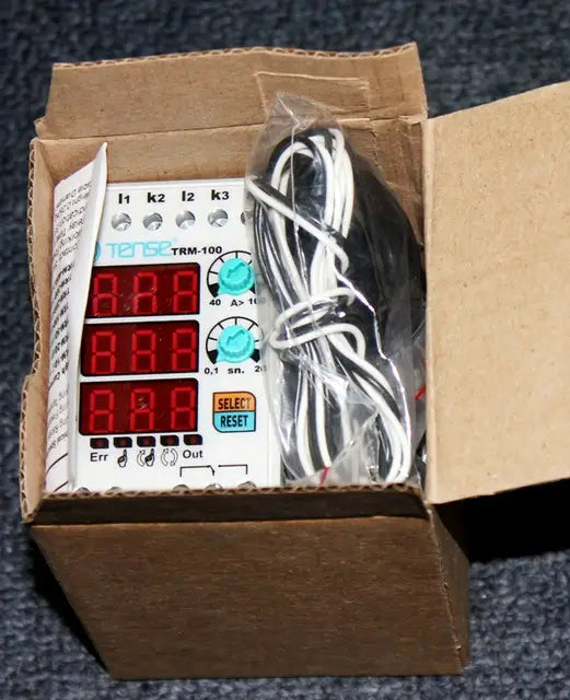 Direct digital overcurrent relay with 3×3 digit LED display TRM-25